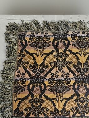 Black and Gold Damask Fringed Throw   Tapestry(28in×30in)